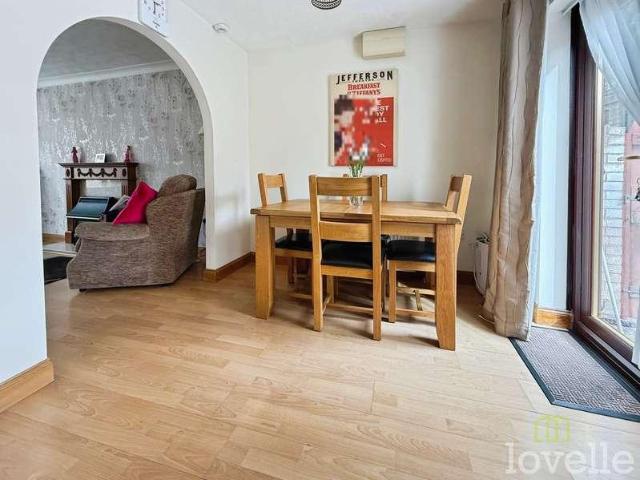 3 bed house for sale