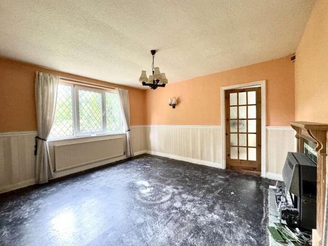 2 bed house for sale