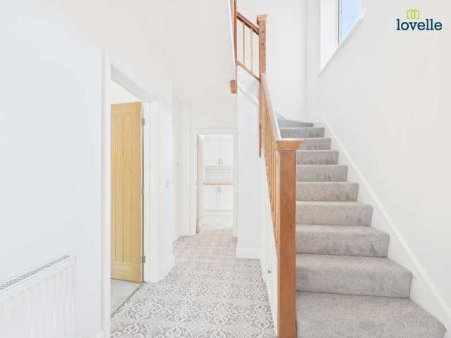 3 bed house for sale