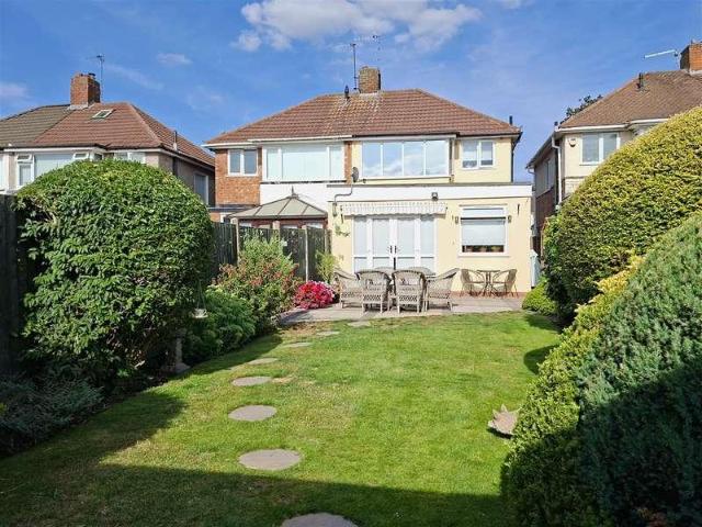 3 bed house for sale