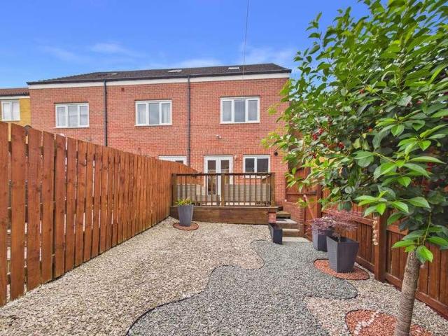 3 bed house for sale