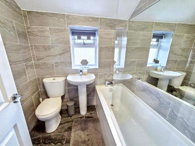3 bed house for sale