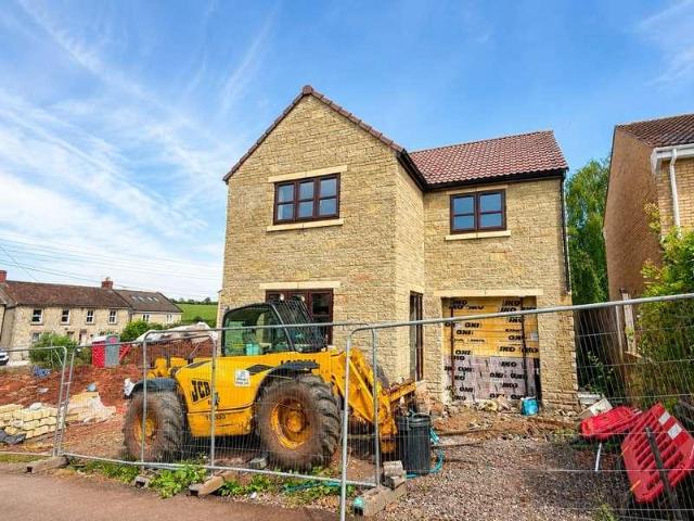 3 bed house for sale