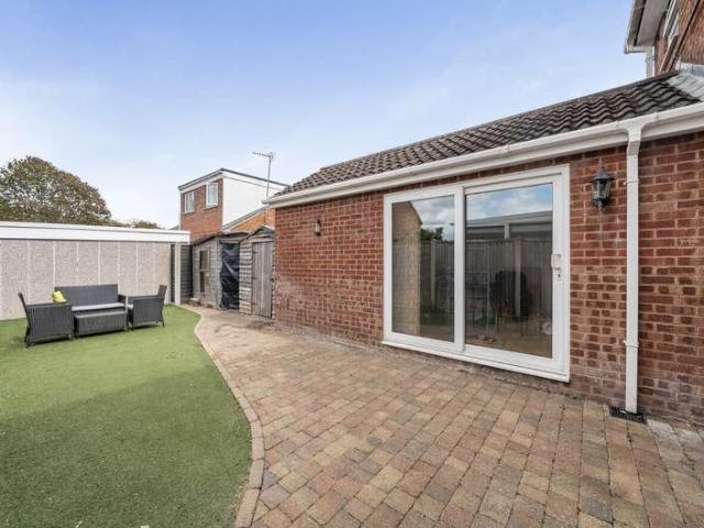3 bed house for sale