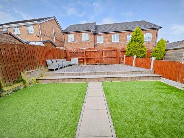 3 bed house for sale