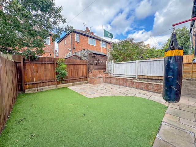 3 bed house for sale
