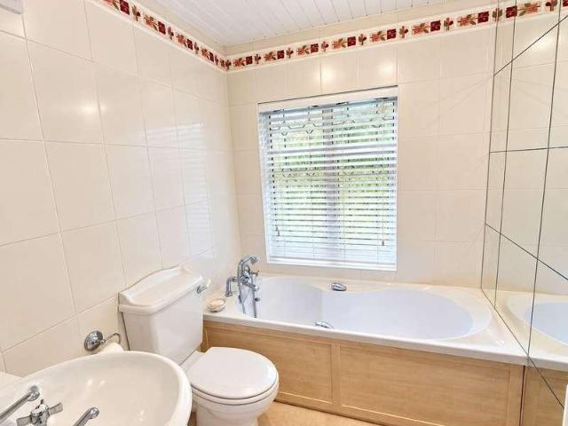 3 bed house for sale