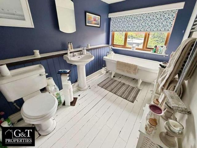 3 bed house for sale