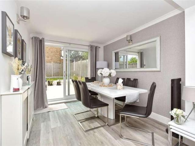 3 bed house for sale