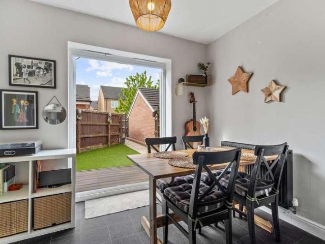 3 bed house for sale
