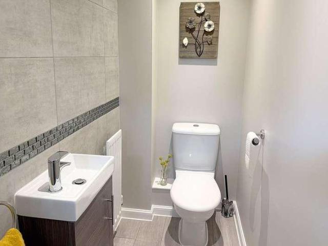 3 bed house for sale