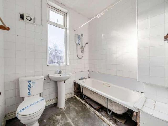 3 bed house for sale