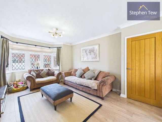 3 bed house for sale