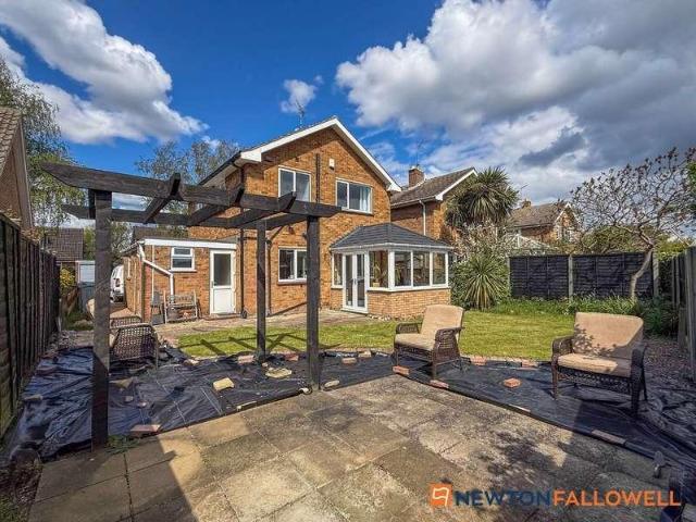 3 bed house for sale