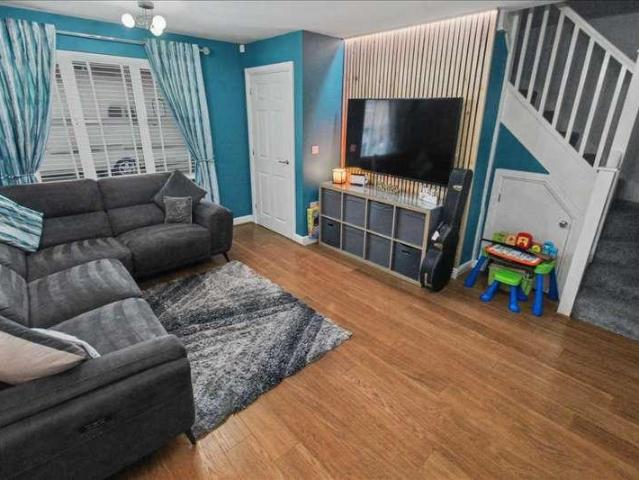 3 bed house for sale