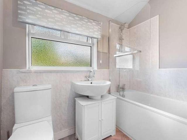 3 bed house for sale