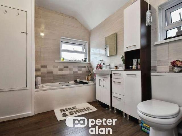 3 bed house for sale