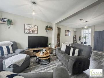 3 bed house for sale