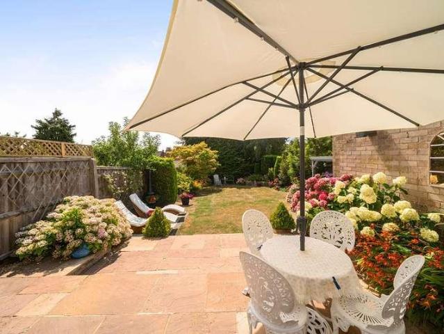 3 bed house for sale