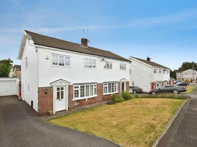 3 bed house for sale