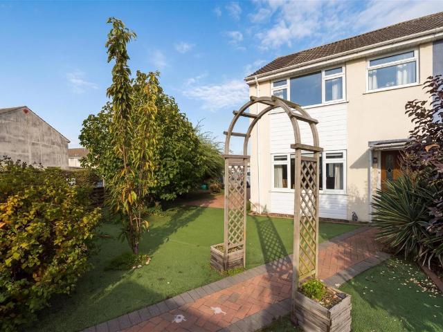 3 bed house for sale