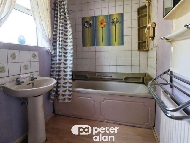 3 bed house for sale