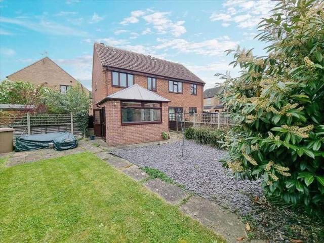 3 bed house for sale