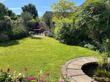 3 bed house for sale