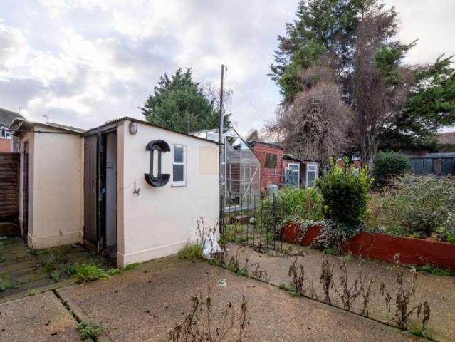 3 bed house for sale
