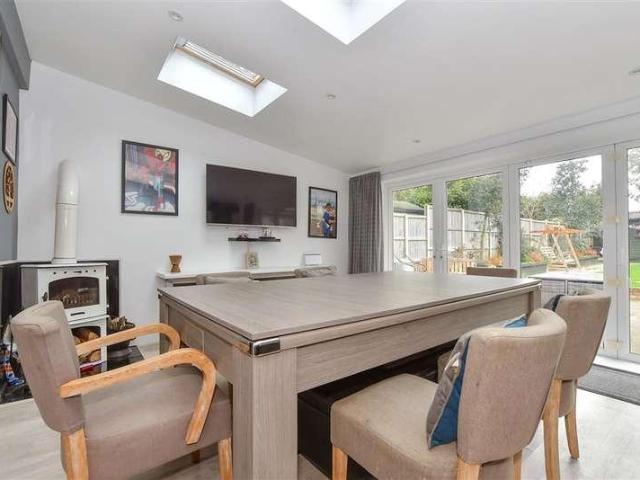 3 bed house for sale