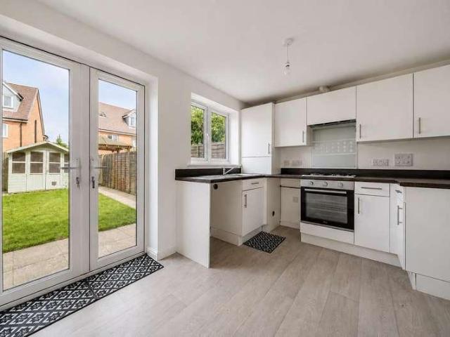 3 bed house for sale