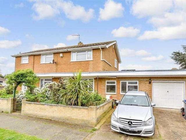 3 bed house for sale