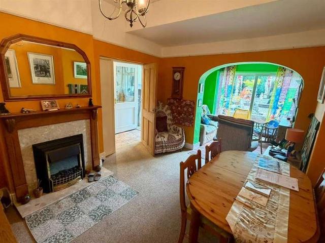 3 bed house for sale