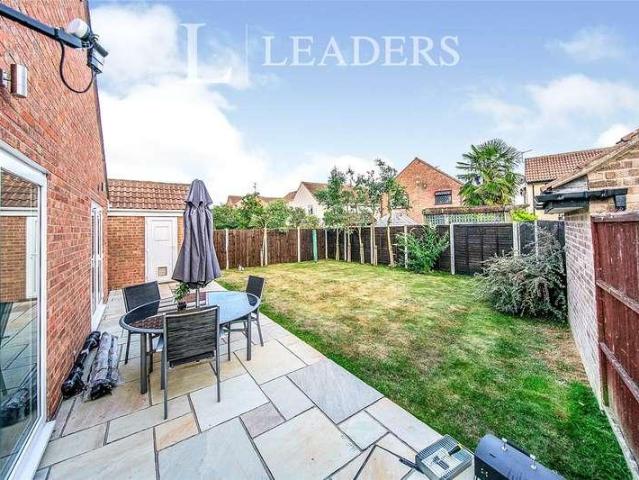 3 bed house for sale
