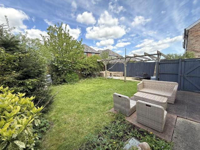 3 bed house for sale