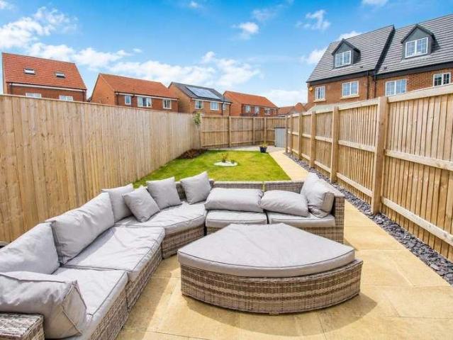 3 bed house for sale