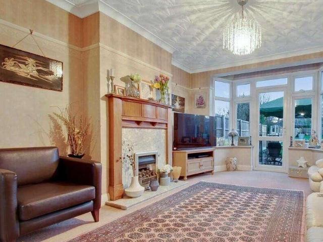 3 bed house for sale