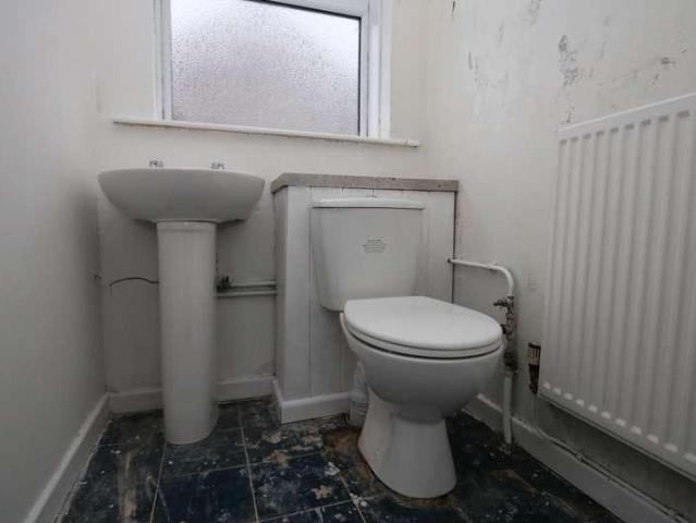 3 bed house for sale