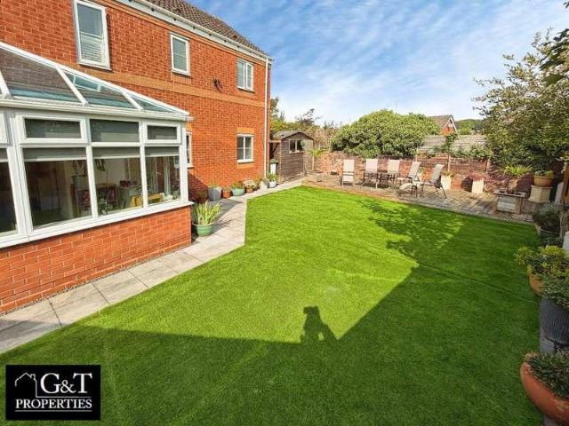 3 bed house for sale