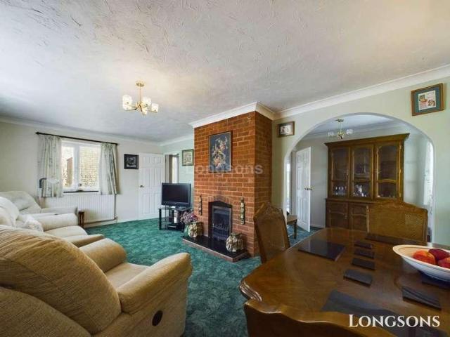3 bed house for sale