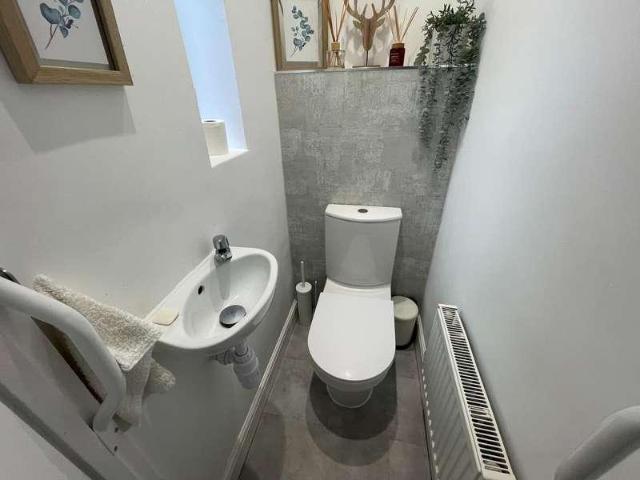 3 bed house for sale