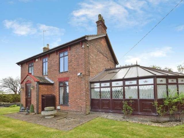 3 bed house for sale