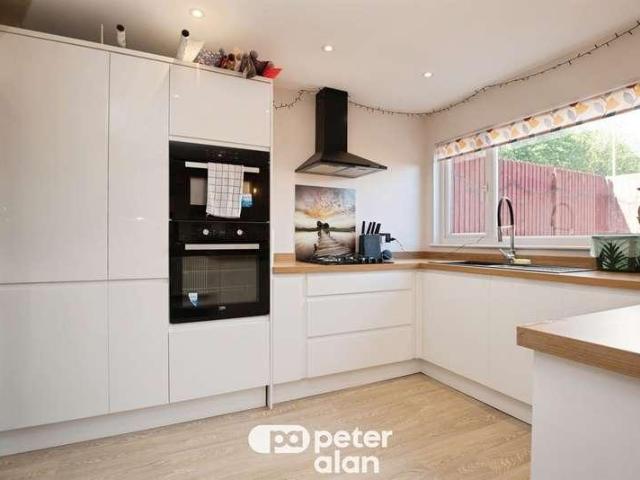 3 bed house for sale