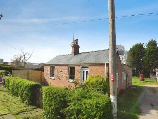 3 bed house for sale
