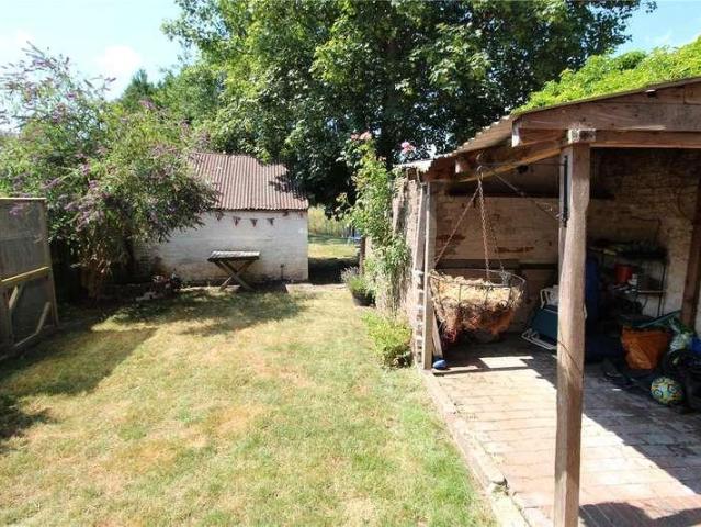 3 bed house for sale