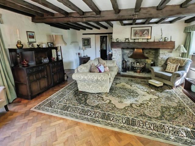 3 bed house for sale