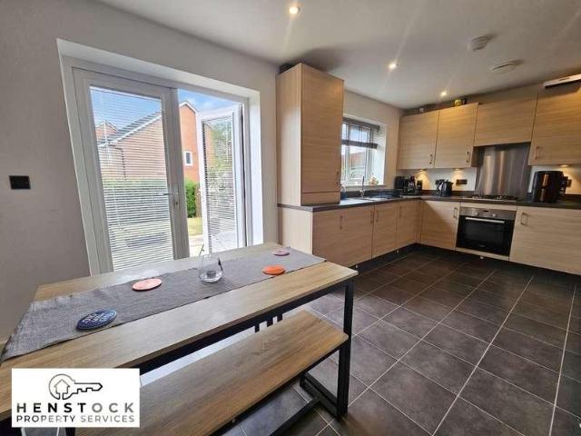 3 bed house for sale