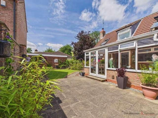 3 bed house for sale