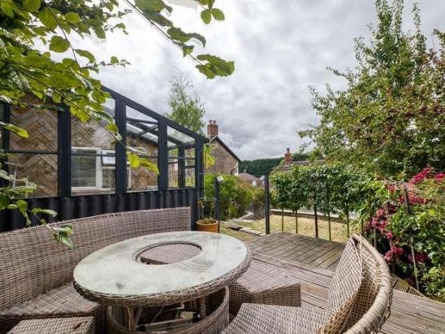 3 bed house for sale
