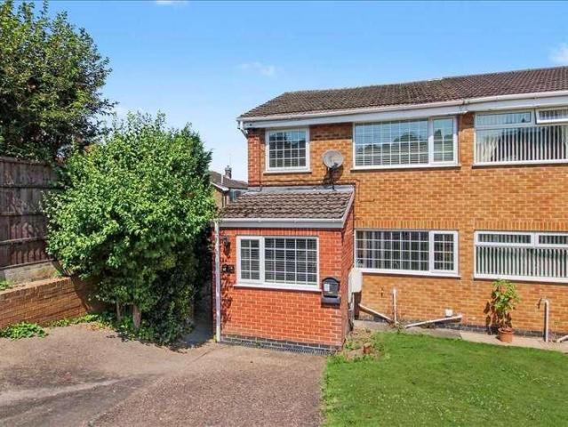 3 bed house for sale